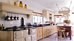 Pulizia straordinaria della cucina